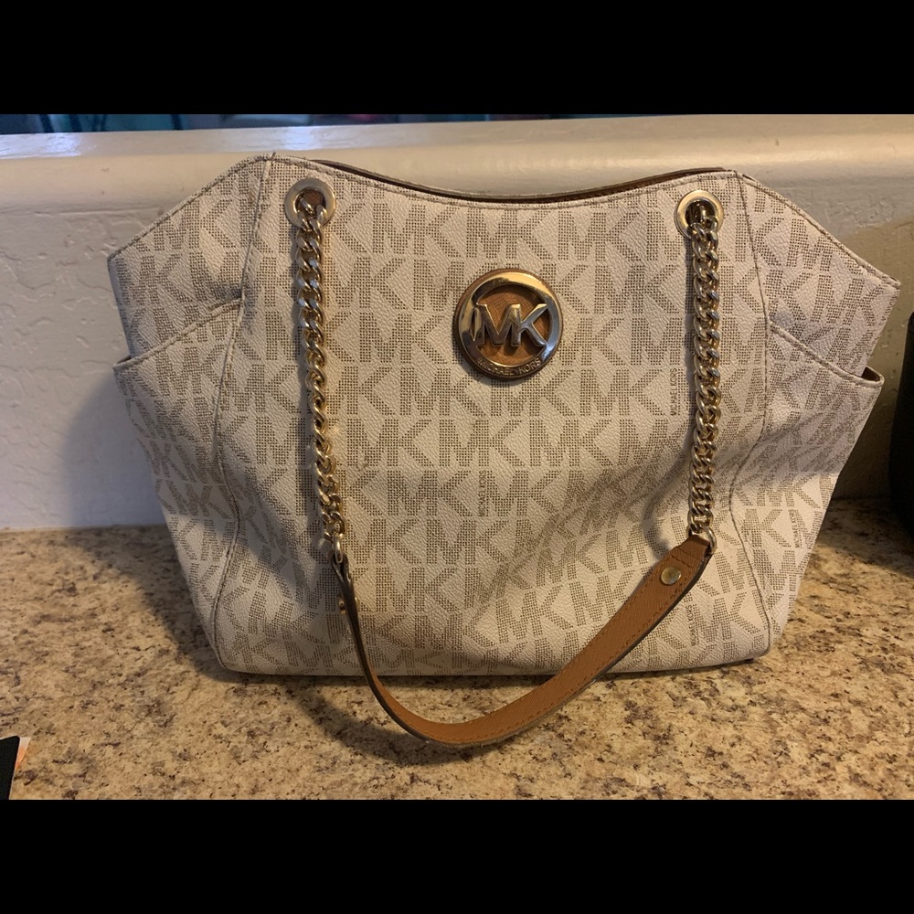 Michael Kors purse